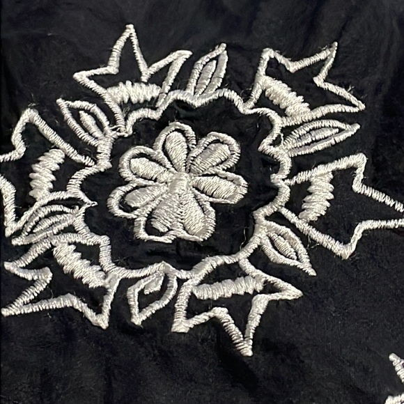 Magic Black & White MIDI Dress - Picture 7 of 10